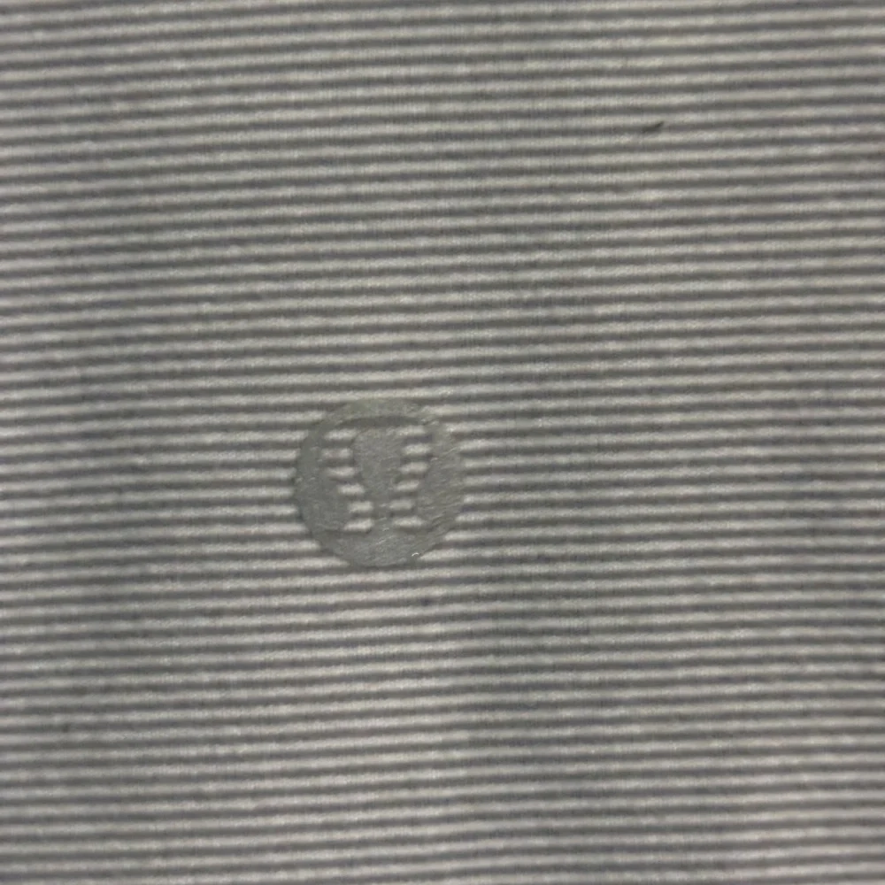 lululemon Womens Sz‎ 8 Gray White Striped Floral Tank Racerback Yoga Gym Jogging